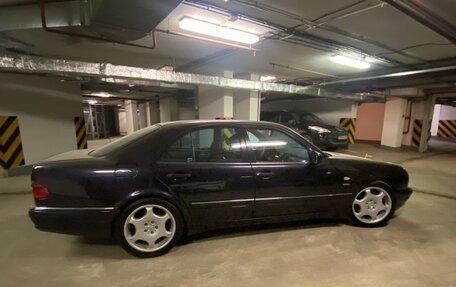 Mercedes-Benz E-Класс AMG, 1996 год, 1 500 000 рублей, 4 фотография