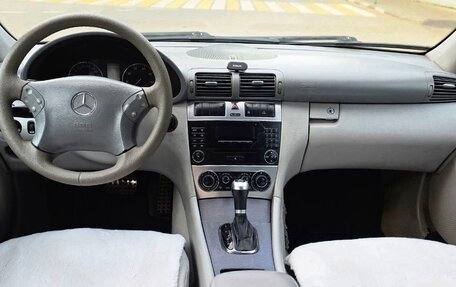 Mercedes-Benz C-Класс, 2005 год, 650 000 рублей, 11 фотография