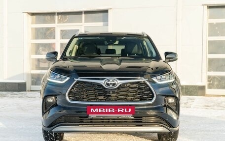 Toyota Highlander, 2024 год, 6 550 000 рублей, 2 фотография