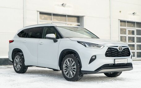 Toyota Highlander, 2024 год, 6 350 000 рублей, 3 фотография