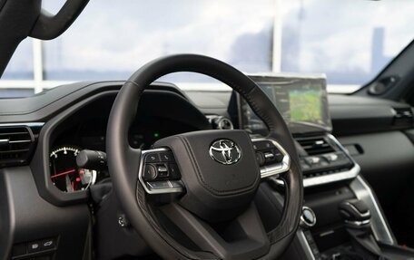 Toyota Land Cruiser, 2024 год, 14 150 000 рублей, 19 фотография