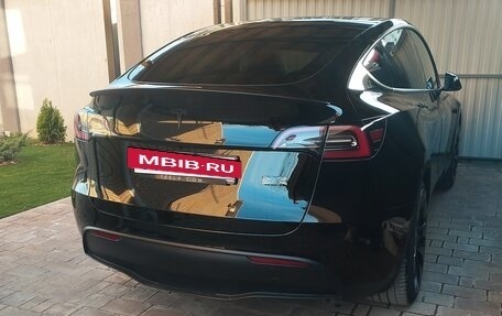 Tesla Model Y I, 2023 год, 6 300 000 рублей, 2 фотография