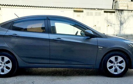 Hyundai Solaris II рестайлинг, 2015 год, 995 000 рублей, 14 фотография
