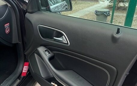 Mercedes-Benz GLA, 2015 год, 1 690 000 рублей, 9 фотография