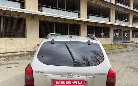 Hyundai Tucson III, 2005 год, 595 000 рублей, 3 фотография