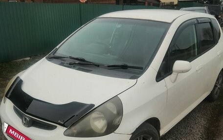 Honda Fit III, 2001 год, 310 000 рублей, 2 фотография