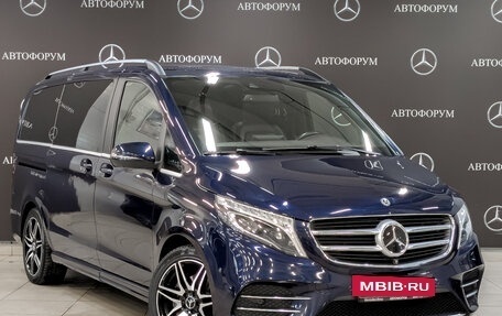 Mercedes-Benz V-Класс, 2018 год, 5 200 000 рублей, 3 фотография