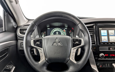 Mitsubishi Montero Sport, 2023 год, 4 250 000 рублей, 21 фотография