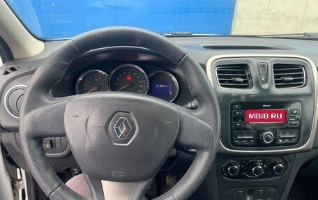 Renault Logan II, 2017 год, 410 000 рублей, 8 фотография