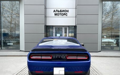 Dodge Challenger III рестайлинг 2, 2018 год, 3 800 000 рублей, 7 фотография