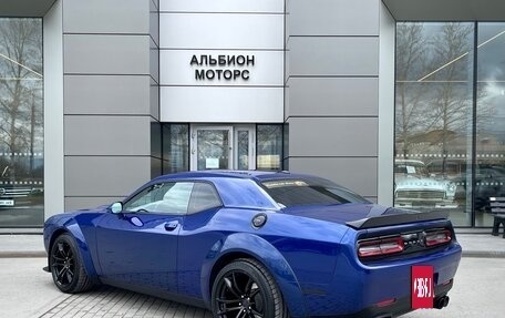Dodge Challenger III рестайлинг 2, 2018 год, 3 800 000 рублей, 6 фотография