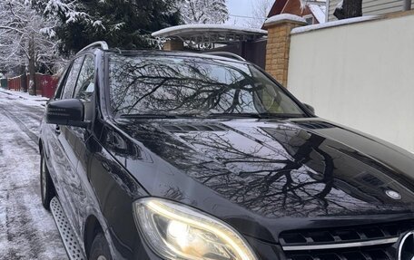 Mercedes-Benz M-Класс, 2012 год, 2 300 000 рублей, 4 фотография