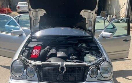 Mercedes-Benz E-Класс, 1998 год, 850 000 рублей, 2 фотография