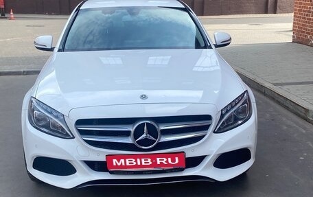 Mercedes-Benz C-Класс, 2017 год, 2 800 000 рублей, 1 фотография