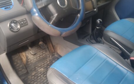 Volkswagen Caddy III рестайлинг, 2006 год, 650 000 рублей, 4 фотография