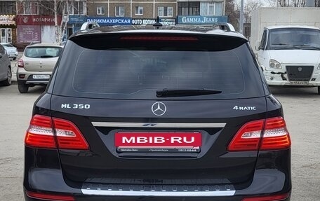 Mercedes-Benz M-Класс, 2013 год, 2 620 000 рублей, 3 фотография