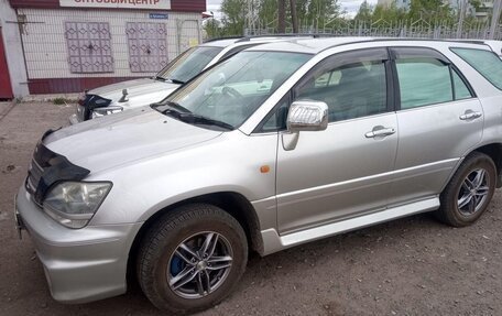 Toyota Harrier, 2001 год, 1 150 000 рублей, 5 фотография