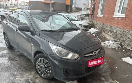 Hyundai Solaris II рестайлинг, 2011 год, 498 000 рублей, 4 фотография