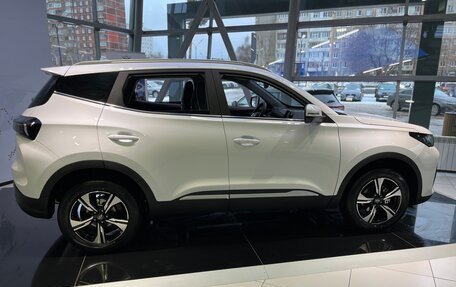 Chery Tiggo 4 I рестайлинг, 2025 год, 2 420 000 рублей, 9 фотография