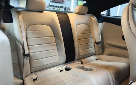 Mercedes-Benz C-Класс, 2019 год, 3 400 000 рублей, 31 фотография
