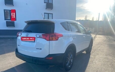 Toyota RAV4, 2015 год, 1 900 000 рублей, 3 фотография