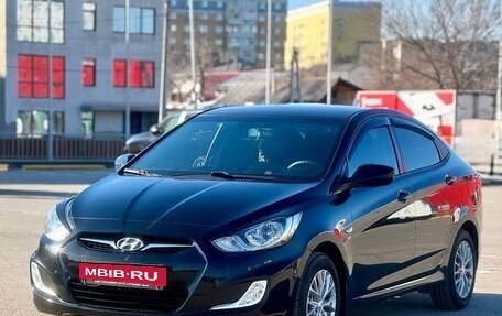 Hyundai Solaris II рестайлинг, 2013 год, 799 999 рублей, 4 фотография