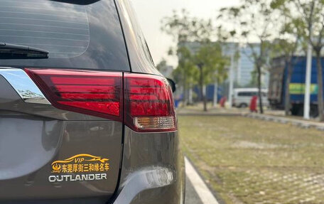 Mitsubishi Outlander III рестайлинг 3, 2021 год, 2 114 578 рублей, 13 фотография