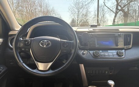 Toyota RAV4, 2014 год, 2 400 000 рублей, 10 фотография