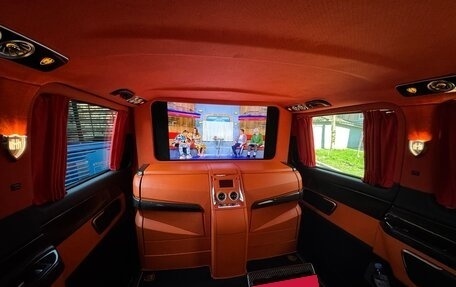 Mercedes-Benz V-Класс, 2022 год, 15 000 000 рублей, 9 фотография