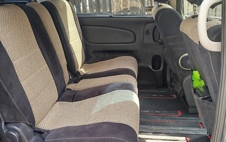 Nissan Serena IV, 2011 год, 1 200 000 рублей, 12 фотография
