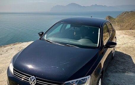 Volkswagen Jetta VI, 2012 год, 1 150 000 рублей, 2 фотография