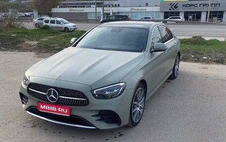Mercedes-Benz E-Класс, 2022 год, 5 250 000 рублей, 1 фотография