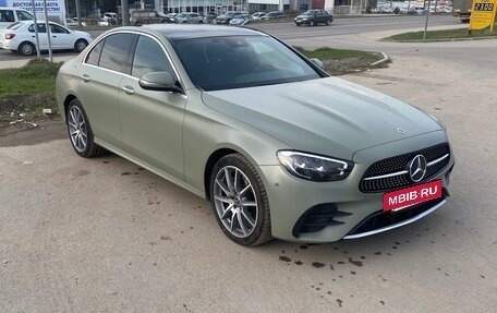 Mercedes-Benz E-Класс, 2022 год, 5 250 000 рублей, 4 фотография