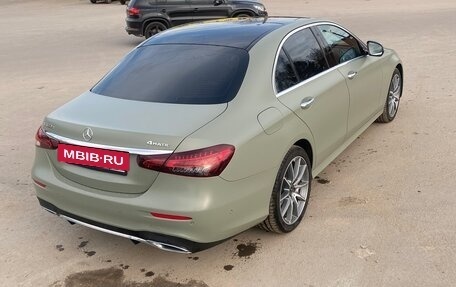Mercedes-Benz E-Класс, 2022 год, 5 250 000 рублей, 6 фотография
