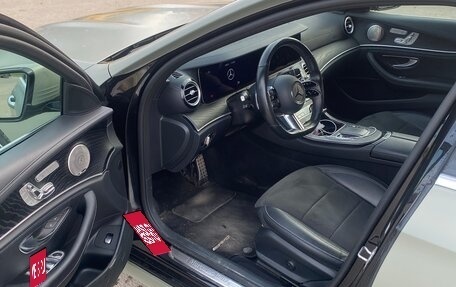 Mercedes-Benz E-Класс, 2022 год, 5 250 000 рублей, 9 фотография