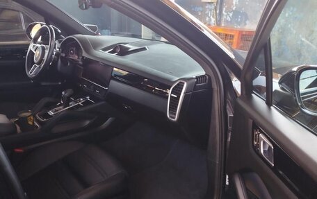 Porsche Cayenne III, 2021 год, 7 900 000 рублей, 15 фотография