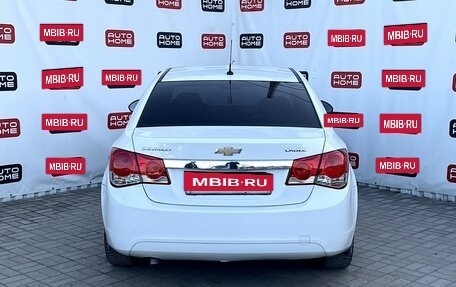 Chevrolet Cruze II, 2010 год, 549 900 рублей, 5 фотография