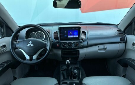 Mitsubishi L200 IV рестайлинг, 2011 год, 2 350 000 рублей, 16 фотография