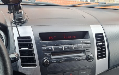 Mitsubishi Outlander III рестайлинг 3, 2007 год, 1 000 050 рублей, 2 фотография
