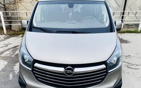 Opel Vivaro B, 2016 год, 2 600 000 рублей, 2 фотография