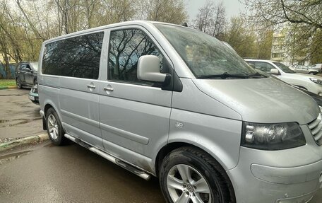 Volkswagen Multivan T5, 2006 год, 1 140 000 рублей, 3 фотография