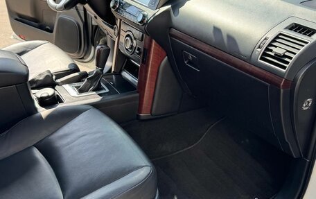Toyota Land Cruiser Prado 150 рестайлинг 2, 2015 год, 3 950 000 рублей, 17 фотография