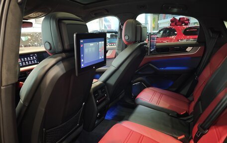 Porsche Cayenne III, 2024 год, 20 500 000 рублей, 23 фотография
