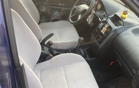 Mitsubishi Carisma I, 2001 год, 180 000 рублей, 9 фотография