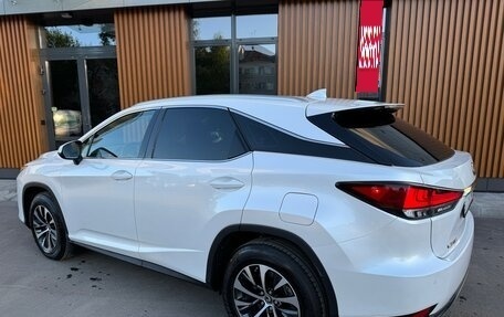 Lexus RX IV рестайлинг, 2020 год, 6 500 000 рублей, 4 фотография