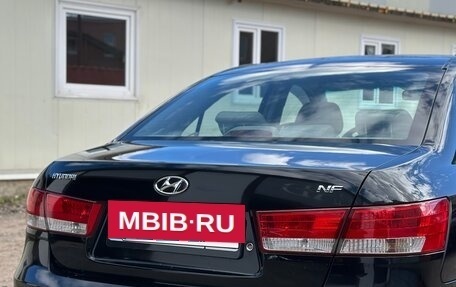 Hyundai Sonata VI, 2006 год, 585 000 рублей, 3 фотография