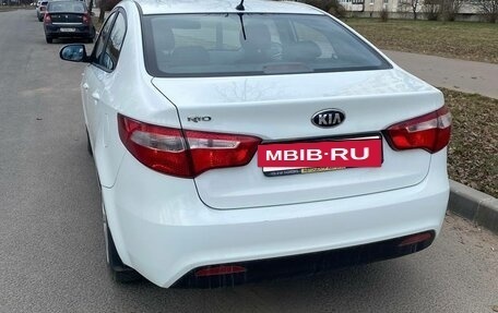 KIA Rio III рестайлинг, 2013 год, 1 400 000 рублей, 2 фотография