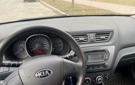 KIA Rio III рестайлинг, 2013 год, 1 400 000 рублей, 4 фотография