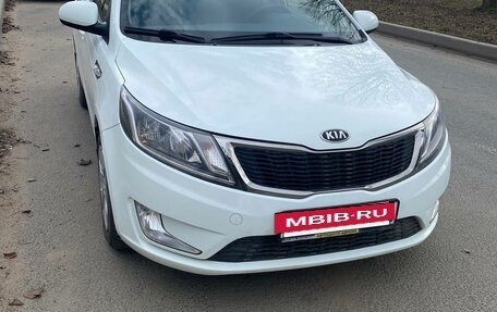 KIA Rio III рестайлинг, 2013 год, 1 400 000 рублей, 9 фотография