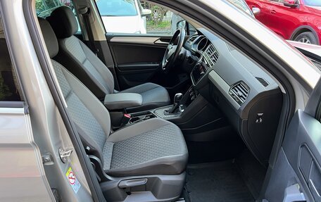 Volkswagen Tiguan II, 2019 год, 2 290 000 рублей, 14 фотография